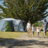 KC072 367 Kiwi Camping Takahe 8 Tent Insitu SML